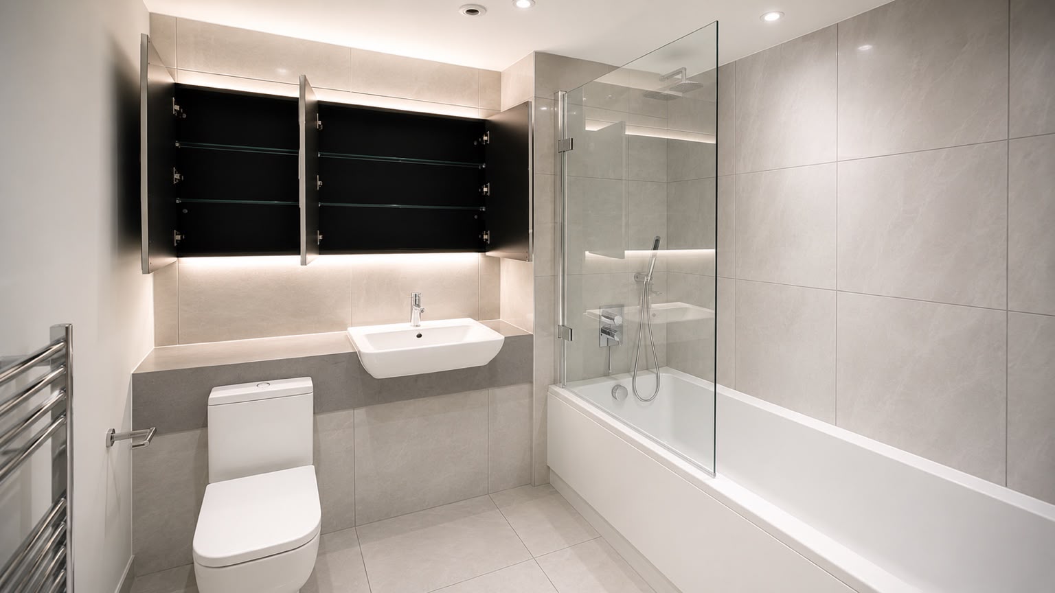 After - Fresh Sparkle End of Tenancy Bathroom/Toilet