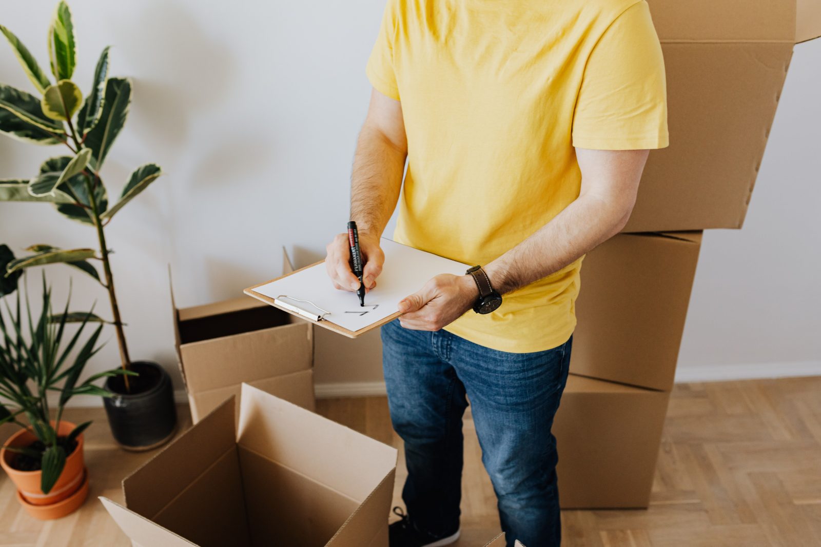 End of Tenancy Cleaning Checklist: How to Get Your Full Deposit Back